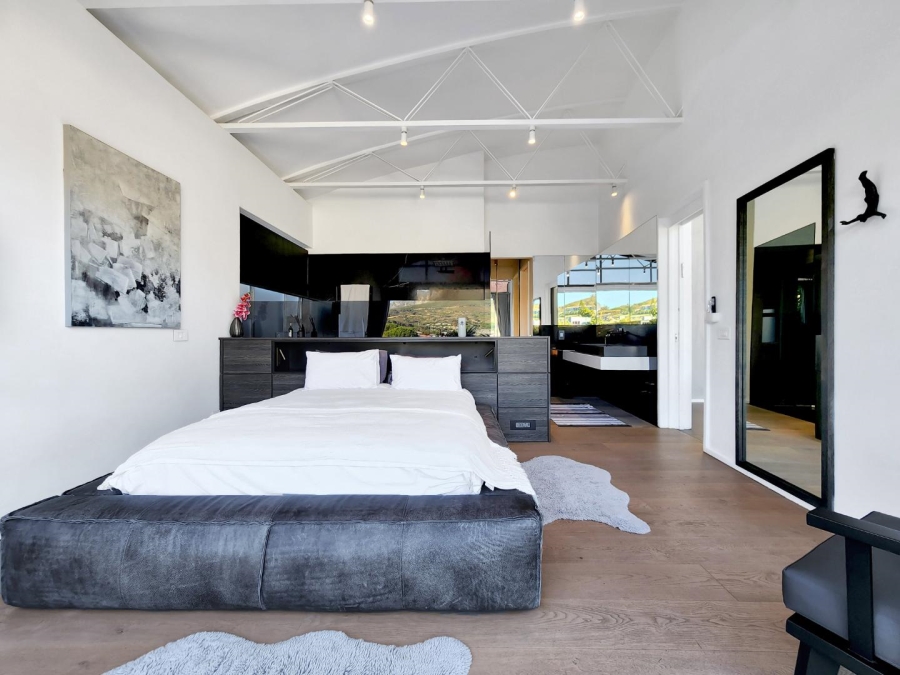 4 Bedroom Property for Sale in Tamboerskloof Western Cape